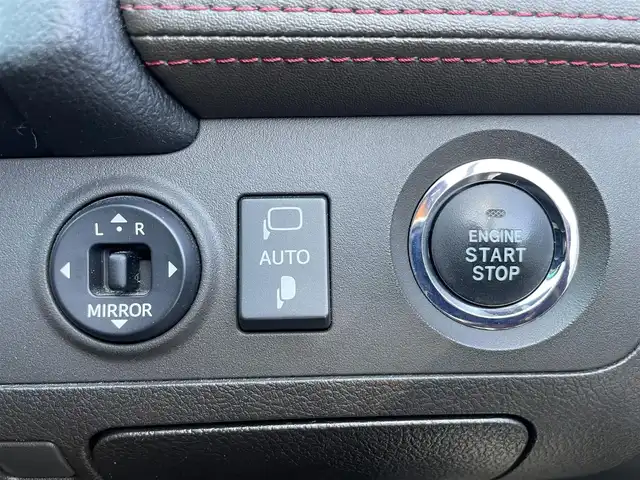 トヨタ クラウン アスリート スペシャルナビパッケージ 福岡県 2010(平22)年 16.2万km ホワイトパールクリスタルシャイン 純正メーカーナビ/Bluetooth対応/フルセグTV（DVD再生機能あり）/AM/FM/バックカメラ/ビルトインETC/USB入力端子/全席パワーウィンドウ/AUTOエアコン/クルーズコントロール/プッシュスタート/純正フロアマット/純正アルミホイール/横滑り防止装置/AUTOライト/ABS/取扱説明書/スペアキー/スマートキー