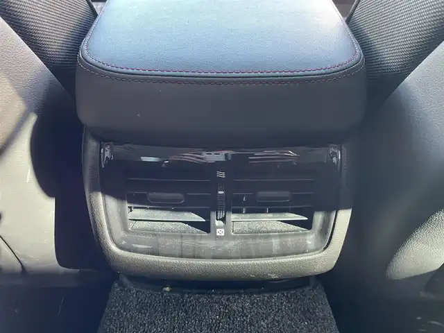 トヨタ クラウン アスリート スペシャルナビパッケージ 福岡県 2010(平22)年 16.2万km ホワイトパールクリスタルシャイン 純正メーカーナビ/Bluetooth対応/フルセグTV（DVD再生機能あり）/AM/FM/バックカメラ/ビルトインETC/USB入力端子/全席パワーウィンドウ/AUTOエアコン/クルーズコントロール/プッシュスタート/純正フロアマット/純正アルミホイール/横滑り防止装置/AUTOライト/ABS/取扱説明書/スペアキー/スマートキー