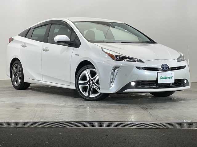 トヨタ プリウス A ツーリングセレクション 栃木県 2019(令1)年 2.5万km ホワイトパールクリスタルシャイン 純正SDナビ/（CD/フルセグTV/Bluetooth/SD）/バックカメラ/トヨタセーフティセンス/コーナーセンサー/ビルトインETC2.0/前方ドライブレコーダー/合皮シート/運転席パワーシート/前席シートヒーター/禁煙車/オートライト/LEDヘッドライト/横滑り防止装置/スマートキー/プッシュスタート/ステアリングスイッチ/革巻きステアリング/ウィンカーミラー/純正17インチアルミホイール/ヘッドアップディスプレイ/パーキングアシスト/BSM