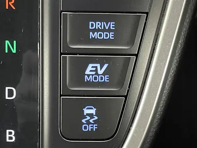 トヨタ ヴォクシー ハイブリッド S－Z 埼玉県 2024(令6)年 1.3万km アティチュードブラックマイカ モデリスタエアロ/10.5インチディスプレイオーディオ/　CD DVD　Bluetooth　AppleCarPlay　フルセグ/14インチフリップダウンモニター/ＡＬＰＩＮＥミラー型ドライブレコーダー/両側パワースライドドア/バックカメラ/レーダークルーズコントロール/ビルトインＥＴＣ２．０/ハーフレザーシート/シートヒーター/コーナーセンサー/オートブレーキホールド/プリクラッシュセーフティ/純正１７インチアルミホイール/社外テールランプ/LEDオートライト