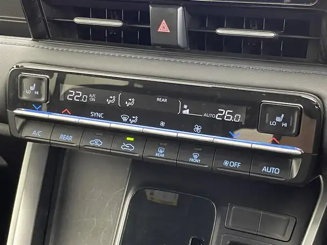 トヨタ ヴォクシー ハイブリッド S－Z 埼玉県 2024(令6)年 1.3万km アティチュードブラックマイカ モデリスタエアロ/10.5インチディスプレイオーディオ/　CD DVD　Bluetooth　AppleCarPlay　フルセグ/14インチフリップダウンモニター/ＡＬＰＩＮＥミラー型ドライブレコーダー/両側パワースライドドア/バックカメラ/レーダークルーズコントロール/ビルトインＥＴＣ２．０/ハーフレザーシート/シートヒーター/コーナーセンサー/オートブレーキホールド/プリクラッシュセーフティ/純正１７インチアルミホイール/社外テールランプ/LEDオートライト