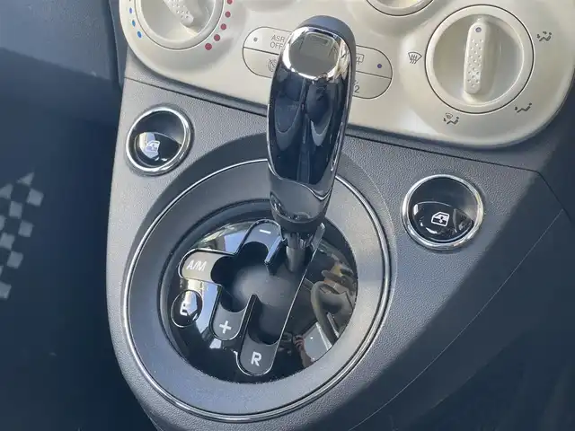 フィアット ５００ 1．2 ポップ 山梨県 2017(平29)年 4.9万km 緑 社外カロッツェリアナビ/フルセグテレビ/ＣＤ/ＤＶＤ/Ｂｌｕｅｔｏｏｔｈ　/ドライブレコーダー　/スペアキー　/純正フロアマット　/フォグランプ　/純正１４インチホイール　/アイドリングストップ