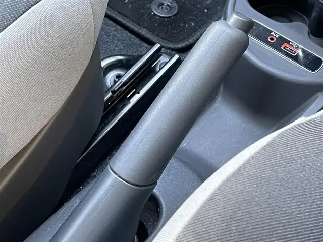 フィアット ５００ 1．2 ポップ 山梨県 2017(平29)年 4.9万km 緑 社外カロッツェリアナビ/フルセグテレビ/ＣＤ/ＤＶＤ/Ｂｌｕｅｔｏｏｔｈ　/ドライブレコーダー　/スペアキー　/純正フロアマット　/フォグランプ　/純正１４インチホイール　/アイドリングストップ