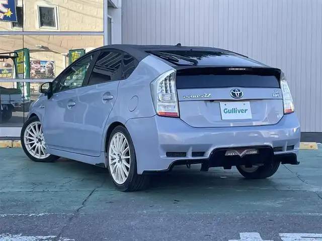 トヨタ プリウス S 埼玉県 2010(平22)年 14.9万km アイスバーグシルバーマイカメタリック 新車時保証書/取扱説明書/社外ナビ/　（フルセグTV/BT/CD・DVD/SD/USB)/プッシュスタート/オートライト/社外LEDヘッドライト/純正フォグライト/ステアリングスイッチ/ETC/ヘッドライトレベライザー/社外コイルスプリング/社外バケットシート/社外スピーカーシステム/タイヤサイズ　　225/45/R18