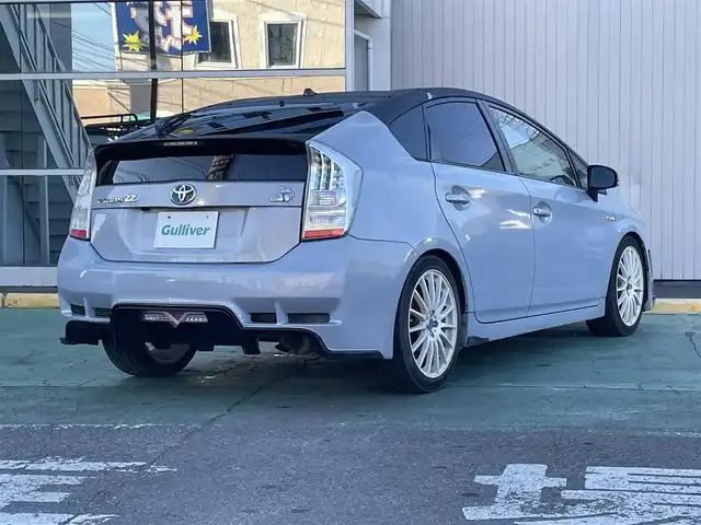 トヨタ プリウス S 埼玉県 2010(平22)年 14.9万km アイスバーグシルバーマイカメタリック 新車時保証書/取扱説明書/社外ナビ/　（フルセグTV/BT/CD・DVD/SD/USB)/プッシュスタート/オートライト/社外LEDヘッドライト/純正フォグライト/ステアリングスイッチ/ETC/ヘッドライトレベライザー/社外コイルスプリング/社外バケットシート/社外スピーカーシステム/タイヤサイズ　　225/45/R18