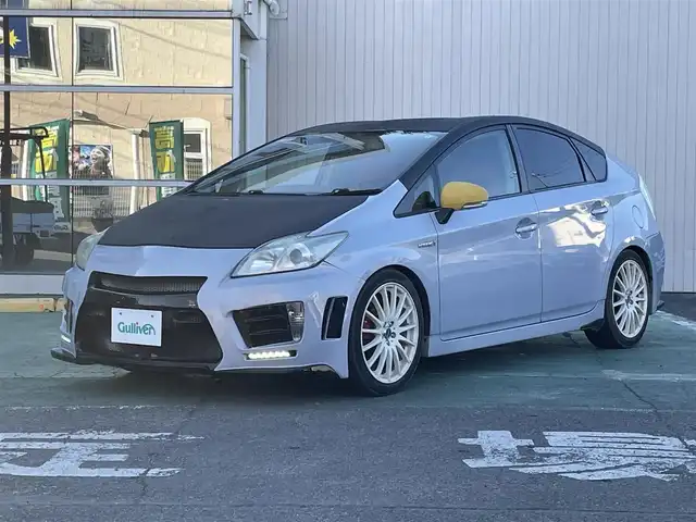 トヨタ プリウス S 埼玉県 2010(平22)年 14.9万km アイスバーグシルバーマイカメタリック 新車時保証書/取扱説明書/社外ナビ/　（フルセグTV/BT/CD・DVD/SD/USB)/プッシュスタート/オートライト/社外LEDヘッドライト/純正フォグライト/ステアリングスイッチ/ETC/ヘッドライトレベライザー/社外コイルスプリング/社外バケットシート/社外スピーカーシステム/タイヤサイズ　　225/45/R18