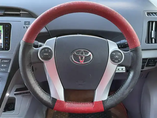 トヨタ プリウス S 埼玉県 2010(平22)年 14.9万km アイスバーグシルバーマイカメタリック 新車時保証書/取扱説明書/社外ナビ/　（フルセグTV/BT/CD・DVD/SD/USB)/プッシュスタート/オートライト/社外LEDヘッドライト/純正フォグライト/ステアリングスイッチ/ETC/ヘッドライトレベライザー/社外コイルスプリング/社外バケットシート/社外スピーカーシステム/タイヤサイズ　　225/45/R18