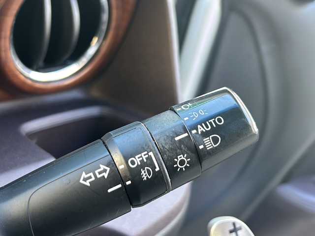 ホンダ Ｎ ＯＮＥ プレミアム ツアラー Lパッケージ 高知県 2013(平25)年 9.2万km プレミアムホワイトパール ７インチナビ/・Ｂｌｕｅｔｏｏｔｈオーディオ/・フルセグＴＶ/・ＣＤ・ＤＶＤ/ＥＴＣ/バックカメラ/ETC/クルーズコントロール/オートライト