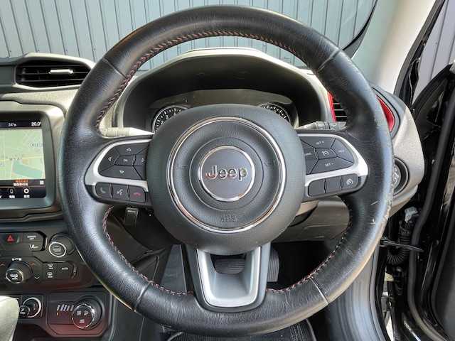 クライスラー・ジープ ジープ レネゲード トレイルホーク 青森県 2020(令2)年 6.4万km 黒 トレイルホーク4WD/U connectナビ社外フルセグTV Bluetooth/バックカメラ/OP CDデッキ/LEDヘッドライト/フォグランプ /ルーフレール/ヒルアシスト/レーンセンス/ブラインドスポットモニター/スマートキーX2/DSRCETC