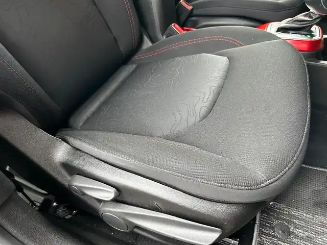 クライスラー・ジープ ジープ レネゲード トレイルホーク 富山県 2020(令2)年 6.4万km 黒 純正メモリナビ/フルセグTV /Bluetooth接続/AM/FMラジオ/バックカメラ/OP CDデッキ/プッシュスタート/アイドリングストップ/フォグランプ /ETC2.0/ルーフレール/ヒルアシスト/レーンセンス/横滑り防止/ブラインドスポットモニター