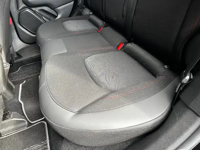 クライスラー・ジープ ジープ レネゲード トレイルホーク 富山県 2020(令2)年 6.4万km 黒 純正メモリナビ/フルセグTV /Bluetooth接続/AM/FMラジオ/バックカメラ/OP CDデッキ/プッシュスタート/アイドリングストップ/フォグランプ /ETC2.0/ルーフレール/ヒルアシスト/レーンセンス/横滑り防止/ブラインドスポットモニター