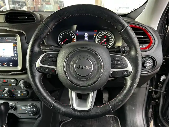 クライスラー・ジープ ジープ レネゲード トレイルホーク 富山県 2020(令2)年 6.4万km 黒 純正メモリナビ/フルセグTV /Bluetooth接続/AM/FMラジオ/バックカメラ/OP CDデッキ/プッシュスタート/アイドリングストップ/フォグランプ /ETC2.0/ルーフレール/ヒルアシスト/レーンセンス/横滑り防止/ブラインドスポットモニター