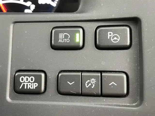 トヨタ クラウン ハイブリッド アスリートS Four J フロンティア 新潟県 2017(平29)年 13万km プレシャスブラックパール 純正メーカーOPナビ/【CD/DVD/フルセグTV/Bluetooth】/・バックカメラ/プリクラッシュセーフティ/・オートハイビーム/・レーダークルーズコントロール/・車線逸脱警報/前後コーナーセンサー/ハーフレザーシート/・前席シートヒーター/・前席パワーシート/ステアリングヒーター/革巻きステアリング/後席ISOFIX/純正フロアマット/ドアバイザー/社外18インチAW/LEDヘッドライト/ミラーヒーター/社外エアクリーナー/クスコフロントタワーバー