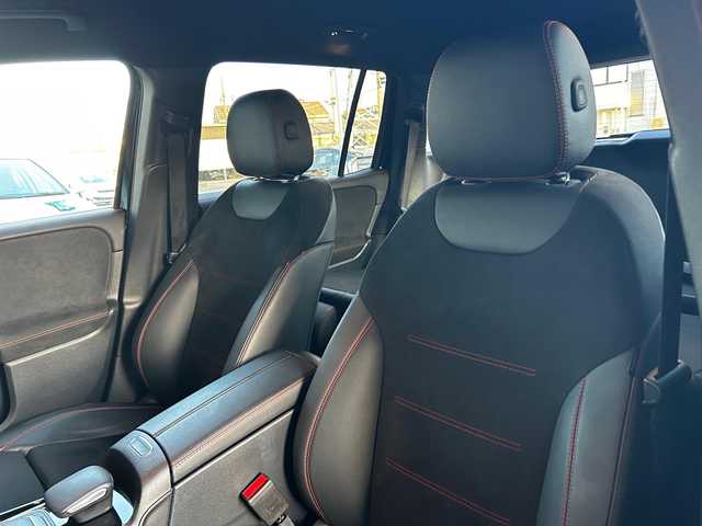 メルセデス・ベンツ Ｍ・ベンツ ＧＬＢ２００ｄ 4マチック AMGライン 富山県 2022(令4)年 2.1万km 黒 レーダーセーフティパッケージ/ワンオーナー/アイドリングストップ/ACC/3列シート/360°カメラ/ハーフレザー/LEDライト/ETC2.0/パワーバックドア/プッシュスタート/HDDナビ/Bluetooth接続/D/N席パワーシート/シートヒーター