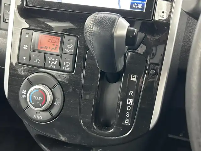 ダイハツ タント カスタム RS トップED SA 福岡県 2014(平26)年 8.5万km ブラックマイカメタリック スマートアシスト/純正ナビ/・CD/DVD/BT/フルセグ/バックカメラ/両側パワースライドドア/ミラー型ドライブレコーダー/ETC/ルーフキャリア/LEDヘッドライト/スマートキー/プッシュスタート