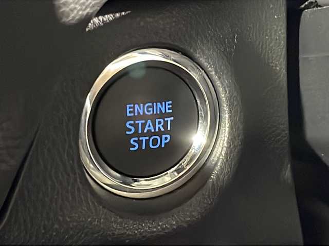 トヨタ ＲＡＶ４ アドベンチャー 福岡県 2020(令2)年 1.6万km アティチュードブラックマイカ アルパイン製純正ナビ/追従クルーズコントロール/フルセグ/Bluetooth/フリップダウンモニター/ETC/シートヒーター/エアシート/４WD/前後コーナーセンサー/バックカメラ/ABS/パーキングアシスト/ロードサインアシスト/ステアリングヒーター/Wエアバッグ/カーテンエアバッグ/横滑り防止/衝突被害軽減システム/純正アルミホイール/オートライト/オートハイビーム/CD/DVD/HDMI/スマートキー/プッシュスタート