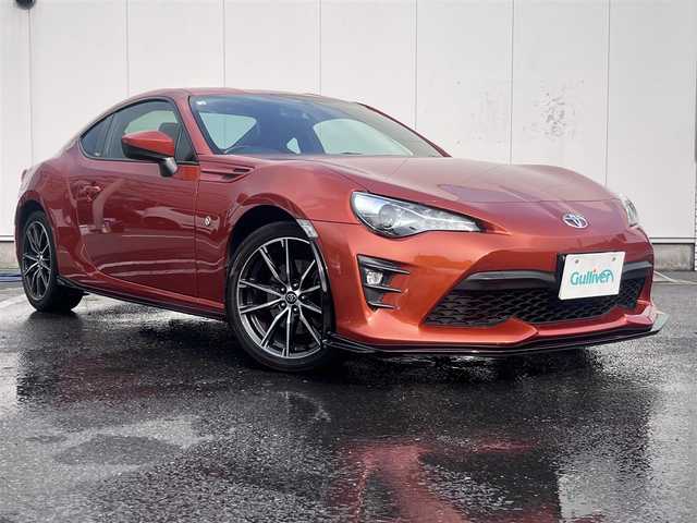 トヨタ ８６ GT 三重県 2016(平28)年 8.9万km オレンジメタリック 6MT/GRフロントポイラー/サイドスカート/TRDエアロスタビライジングカバー/純正ナビ(Bluetooth/CD/DVD/SD/地デジTV/AM/FM)/バックカメラ/ETC/クルーズコントロール/トルセンLSD/LEDクリアランス付LEDヘッドランプ/オートライト/LEDフロントフォグランプ/ダブルステッチ入上級ファブリックシート/左右独立温度調整オートエアコン/スマートエントリー/スタートシステム