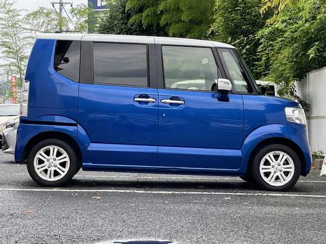 ホンダ Ｎ ＢＯＸ ＋ 2トーン G Lパッケージ 茨城県 2016(平28)年 4.8万km ブリリアントスポーティブルーメタリック2トーン ＧＬパッケージ　/純正ＳＤナビ　/地デジ対応ＴＶ　/Bluetooth　/ＣＤ/ＤＶＤ/バックカメラ/ビルトインＥＴＣ/片側パワースライドドア/横滑り防止装置/電動ミラー/純正フロアマット/プッシュスタート/スマートキー/ウルトラコーティングメンテナンスキット付き