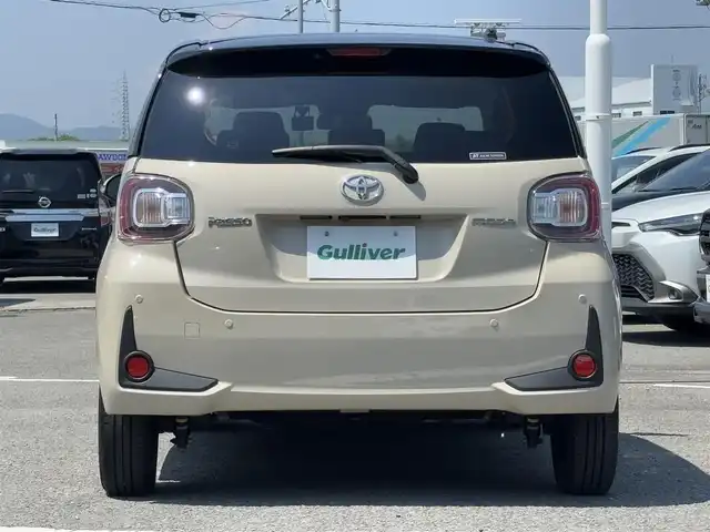 トヨタ パッソ モーダ　Gパッケージ 徳島県 2022(令4)年 1.7万km ブラックマイカメタリック/パウダリーベージュメタリック 2トーン 純正SDナビ　NSCN-W68/　AM/FM/BT/CD/SD/AUX/ワンセグ/ビルトインETC/ドライブレコーダー　TZ-DR210/前後コーナーセンサー/バックカメラ/フォグライト/クリアランスソナー/本革巻きステアリング/純正14インチアルミホイール/純正フロアマット/LEDヘッドライト/オートライト/スマートキー/スペアキー/プッシュスタート/スマートアシスト/新車時保証書/新車時取扱説明書