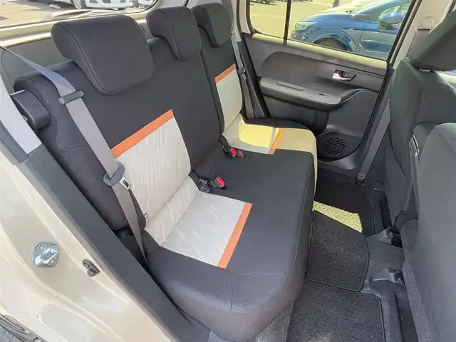 トヨタ パッソ モーダ　Gパッケージ 徳島県 2022(令4)年 1.7万km ブラックマイカメタリック/パウダリーベージュメタリック 2トーン 純正SDナビ　NSCN-W68/　AM/FM/BT/CD/SD/AUX/ワンセグ/ビルトインETC/ドライブレコーダー　TZ-DR210/前後コーナーセンサー/バックカメラ/フォグライト/クリアランスソナー/本革巻きステアリング/純正14インチアルミホイール/純正フロアマット/LEDヘッドライト/オートライト/スマートキー/スペアキー/プッシュスタート/スマートアシスト/新車時保証書/新車時取扱説明書