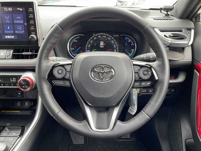 トヨタ ＲＡＶ４ ＰＨＶ ブラックトーン 長野県 2021(令3)年 2.1万km アティチュードブラックマイカ/ホワイトパールクリスタルシャイン ワンオーナー　/４ＷＤ　/フルセグTV　/Bluetooth/ステアリングスイッチ/純正19インチアルミホイール/純正AW付スタッドレス車載/追従クルーズコントロール　/アイドリングストップ　/前後ドラレコ　/プッシュスタート　/プラグインＨＶ　/ＭＴモード付ＡＴ　/寒冷地仕様　/100Ｖ充電　/全方位カメラ/ビルトインETC/電動リアゲート/純正フロアマット/シートヒーター/エアシート/純正フルエアロ/純正アルミ/ステアリングヒーター/社外本革シートカバー/衝突被害軽減装置/レーンキープアシスト/LEDライト/コーナーセンサー/ルーフレール