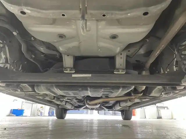 ダイハツ ムーヴ コンテ X 滋賀県 2013(平25)年 9.5万km ブラックマイカメタリック 禁煙車/純正７インチナビ/（CD・DVD・フルセグTV・iPod・Bluetooth）/バックカメラ/アイドリングストップ/キーレス/電動格納ミラー/オートエアコン/ABS/イモビライザー/純正フロアマット