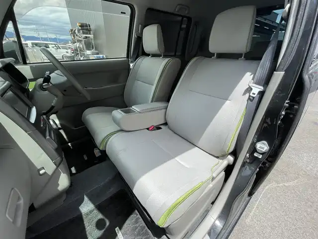 ダイハツ ムーヴ コンテ X 滋賀県 2013(平25)年 9.5万km ブラックマイカメタリック 禁煙車/純正７インチナビ/（CD・DVD・フルセグTV・iPod・Bluetooth）/バックカメラ/アイドリングストップ/キーレス/電動格納ミラー/オートエアコン/ABS/イモビライザー/純正フロアマット