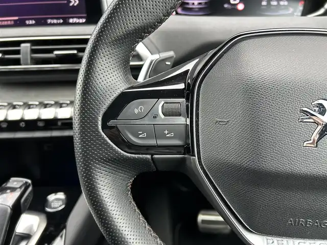 プジョー ３００８ GT ブルー HDi 宮崎県 2022(令4)年 2.3万km パール LEDライト/・インテリジェントハイビーム/・アダプティライト/・ブラインドスポットモニター/・オートライト/・アダプティブクルーズコントロール/・トラフィックサインインフォメーション/ブラックハーフレザーシート/・Dパワーシート/・DNシートヒーター/アンビエントライト/パノラミックサンルーフ/ハンズフリー電動リアゲート/純正ディスプレイオーディオ/・Bluetooth/・AM/FM/・iPod/スマートキー/プッシュスタート/ETC