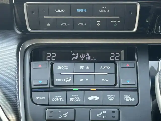 ホンダ ステップワゴン スパーダ eHEV G EXホンダS 兵庫県 2020(令2)年 5.4万km プラチナホワイトパール 純正10インチナビ/フルセグTV/バックカメラ/BT/CD/DVD/USB接続/前後クルコン/ステアリングスイッチ/フォグランプ/ETC2.0/純正前後ドラレコ/ハーフレザーシート/前席シートヒーター/両側パワースライドドア/革巻きステアリング/LEDヘッドライト/オートライト/取扱説明書・保証書