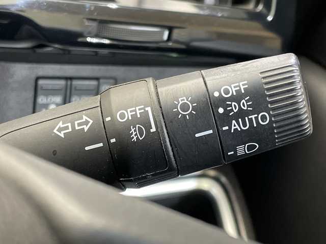 ホンダ ステップワゴン スパーダ eHEV G EXホンダS 愛媛県 2020(令2)年 5.4万km プラチナホワイトパール 純正10インチナビ/フルセグTV/バックカメラ/BT/CD/DVD/USB接続/前後クルコン/ステアリングスイッチ/フォグランプ/ETC2.0/純正前後ドラレコ/ハーフレザーシート/前席シートヒーター/両側パワースライドドア/革巻きステアリング/LEDヘッドライト/オートライト/取扱説明書・保証書