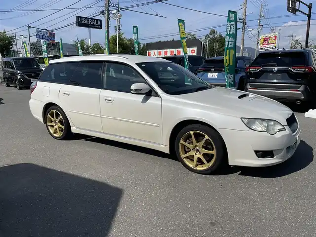 スバル レガシィ ツーリングワゴン 2．0GT プレミアムレザーLTD 長野県 2009(平21)年 12.5万km サテンホワイトパール 純正ナビ/バックカメラ/クルーズコントロール追従無/ETC/レザーシート/運転席シートヒーター/横滑り防止装置/ダブルサイドエアバック/カーテンエアバック/ルーフレール/純正フロアマット/社外１７AW/ハロゲンヘッドライト/保証書、取扱説明書