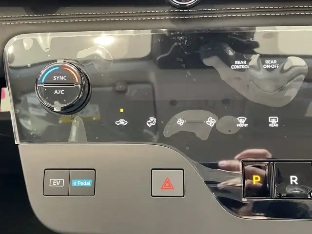 日産 セレナ e－パワー ハイウェイスター V 埼玉県 2025(令7)年 0.1千km パールⅡ エマージェンシーブレーキ　/プロパイロット　/純正ナビ/　　BT/フルセグ　/アラウンドビューモニター　/両側パワースライドドア　/LEDオートライト　/純正16インチアルミ　/ワイヤレス充電 /インテリジェントミラー /ステアリングスイッチ/電子パーキング/純正ETC2.0