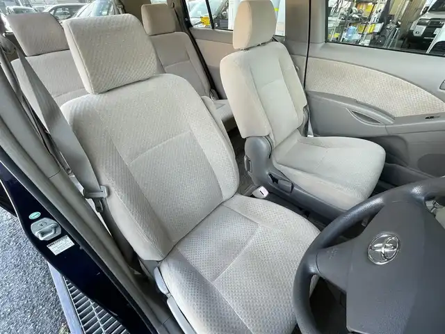 トヨタ アイシス L 東京都 2005(平17)年 7.1万km ダークブルーマイカ 純正ナビ/バックビューモニター/パワスラ/ＥＴＣ/フォグランプ/電格ミラー/オートパワーウィンドウ/ドアバイザー/純正フロアマット