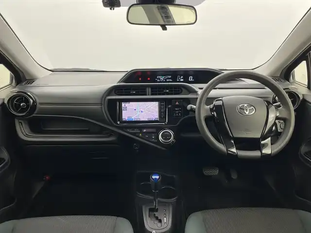 トヨタ アクア S スタイルブラック 群馬県 2016(平28)年 5.9万km ブラックマイカ 純正７型ナビ/CD/SD/Bluetooth/ワンセグTV/トヨタセーフティセンス/PCS/LDA/AHB/オートライト/ハロゲンヘッドライト/ヘッドライトレベライザー/電動格納ミラー/ビルトインETC/純正フロアマット/スマートキー/プッシュスタート/禁煙車