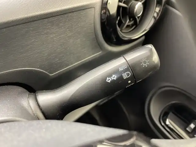 トヨタ アクア S スタイルブラック 群馬県 2016(平28)年 5.9万km ブラックマイカ 純正７型ナビ/CD/SD/Bluetooth/ワンセグTV/トヨタセーフティセンス/PCS/LDA/AHB/オートライト/ハロゲンヘッドライト/ヘッドライトレベライザー/電動格納ミラー/ビルトインETC/純正フロアマット/スマートキー/プッシュスタート/禁煙車