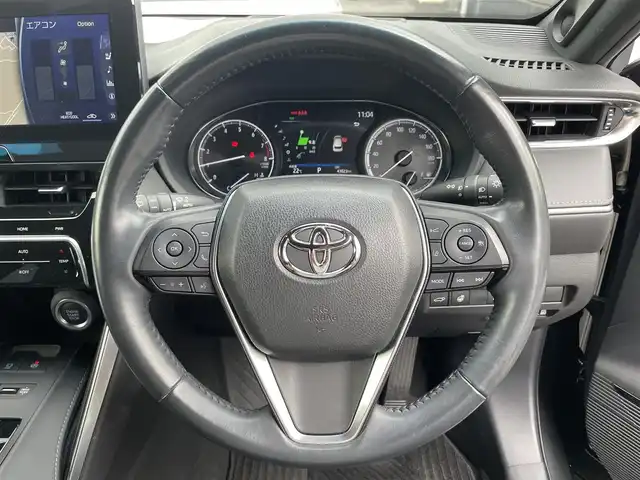 トヨタ ハリアー Z レザーパッケージ 滋賀県 2020(令2)年 4.3万km プレシャスブラックパール １２．３インチ純正ナビ/（Bluetooth/USB/Miracast/フルセグTV ）/Ｆ．Ｓ．Ｂカメラ/コーナーセンサー/前席パワーシート/前席シートヒーター/ステアリングヒーター/パワーリアゲート/ＪＢＬプレミアムサウンド/デジタルインナーミラー/MTモード付AT/ヘッドアップディスプレイ/追従型クルーズコントロール/オートハイビーム/オートライト/本革シート