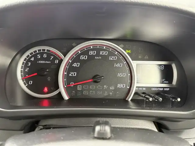 トヨタ パッソ モーダ　Gパッケージ 愛知県 2016(平28)年 3.7万km 赤 SDナビ/（Bluetooth/フルセグTV/AM/FM）/バックカメラ/モータ用エアロパーツ/プリクラッシュセーフティシステム/レーンキープアシスト/オートハイビーム/純正14インチアルミホイール/フルセグTV/LEDヘッドライト/スマートキー/プッシュスタート/電動格納ミラー/ビルトインETC