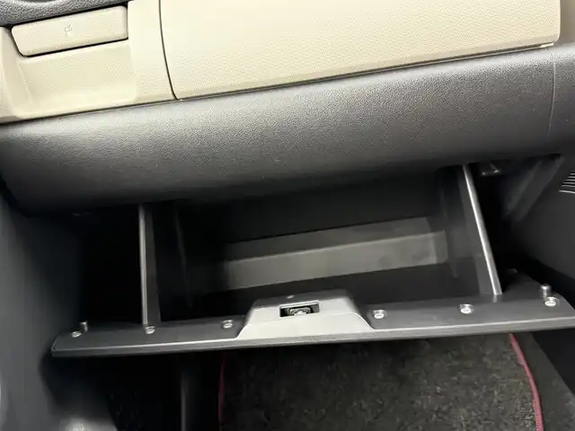 トヨタ パッソ モーダ　Gパッケージ 愛知県 2016(平28)年 3.7万km 赤 SDナビ/（Bluetooth/フルセグTV/AM/FM）/バックカメラ/モータ用エアロパーツ/プリクラッシュセーフティシステム/レーンキープアシスト/オートハイビーム/純正14インチアルミホイール/フルセグTV/LEDヘッドライト/スマートキー/プッシュスタート/電動格納ミラー/ビルトインETC