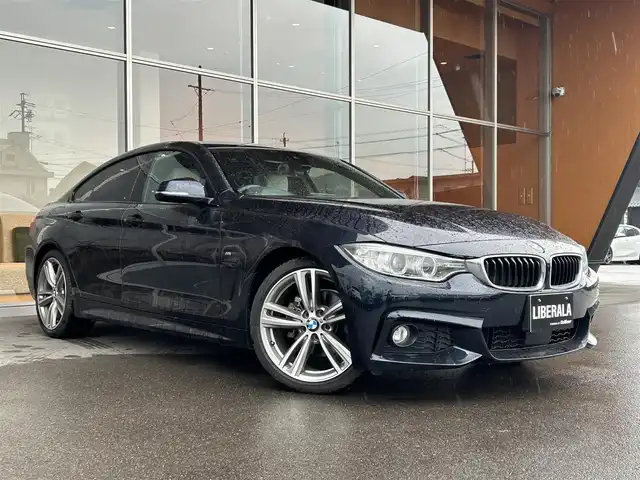 ＢＭＷ ４２０ｉ グランクーペ Mスポーツ 岐阜県 2017(平29)年 4.6万km 黒 純正ナビゲーション/　Bluetooth　CD　DVD/ドライビングアシスト/　レーンディパーチャーウォーニング/　前車接近警告機能/　衝突回避・被害軽減ブレーキ/アクティブクルーズコントロール/レーンチェンジウォーニング/アダプティブLEDヘッドライト/バックカメラ/白革シート