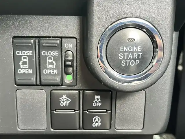 トヨタ ルーミー カスタムG S 滋賀県 2017(平29)年 6.2万km ブラックマイカメタリック 純正SDナビ/【Bluetooth/CD/DVD/フルセグ 】/バックカメラ/両側パワースライドドア/シートヒーター/追従クルーズコントロール/純正LEDライト/アイドリングストップ/純正14アルミ/前方ドライブレコーダー/ビルトインETC