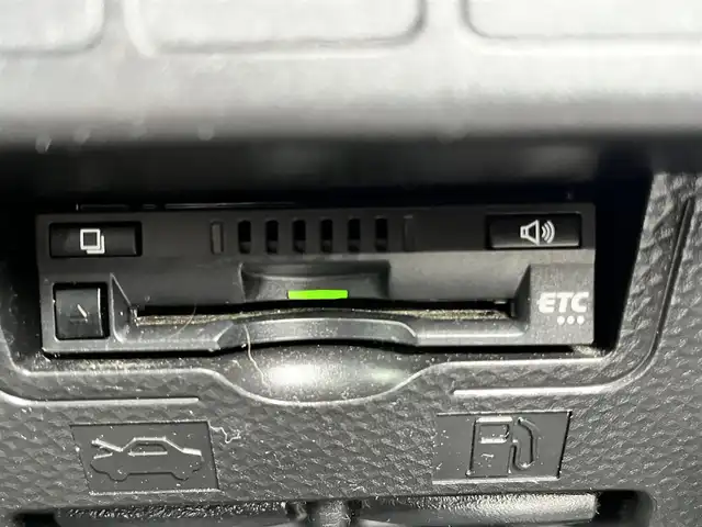 トヨタ ルーミー カスタムG S 滋賀県 2017(平29)年 6.2万km ブラックマイカメタリック 純正SDナビ/【Bluetooth/CD/DVD/フルセグ 】/バックカメラ/両側パワースライドドア/シートヒーター/追従クルーズコントロール/純正LEDライト/アイドリングストップ/純正14アルミ/前方ドライブレコーダー/ビルトインETC