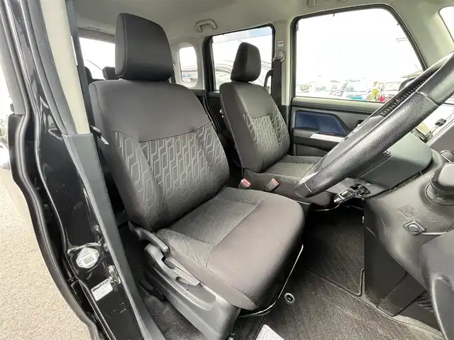 トヨタ ルーミー カスタムG S 滋賀県 2017(平29)年 6.2万km ブラックマイカメタリック 純正SDナビ/【Bluetooth/CD/DVD/フルセグ 】/バックカメラ/両側パワースライドドア/シートヒーター/追従クルーズコントロール/純正LEDライト/アイドリングストップ/純正14アルミ/前方ドライブレコーダー/ビルトインETC