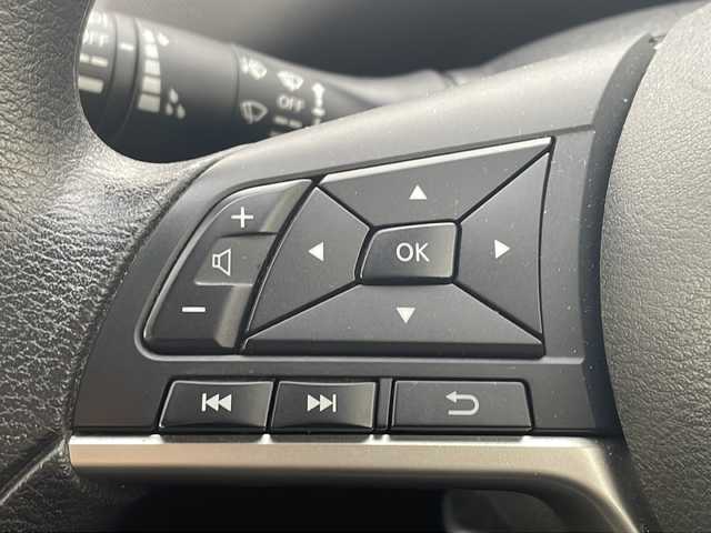 日産 セレナ X Vセレクション 三重県 2018(平30)年 13.9万km シャイニングブルー メーカーオプション/・LEDヘッドランプ/セーフティパックA/・サイド/カーテンエアバック/・アラウンドビューモニター/・踏み間違い衝突防止アシスト/・インテリジェントパーキングアシスト/・進入禁止標識検知/・ふらつき警報/・フロント/バックソナー/・ヒーター付ドアミラー/エマージェンシーブレーキ/車線逸脱警報/純正9型SDナビ/フルセグTV/【CD/DVD/BD/SD/Bluetooth/ipod】/ビルトインETC/両側パワースライドドア/クルーズコントロール/オートライト/195/65R15インチ純正AW/プッシュスタート/スマートキー/スペアキー/純正フロアマット