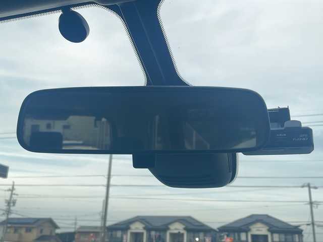 日産 セレナ X Vセレクション 三重県 2018(平30)年 13.9万km シャイニングブルー メーカーオプション/・LEDヘッドランプ/セーフティパックA/・サイド/カーテンエアバック/・アラウンドビューモニター/・踏み間違い衝突防止アシスト/・インテリジェントパーキングアシスト/・進入禁止標識検知/・ふらつき警報/・フロント/バックソナー/・ヒーター付ドアミラー/エマージェンシーブレーキ/車線逸脱警報/純正9型SDナビ/フルセグTV/【CD/DVD/BD/SD/Bluetooth/ipod】/ビルトインETC/両側パワースライドドア/クルーズコントロール/オートライト/195/65R15インチ純正AW/プッシュスタート/スマートキー/スペアキー/純正フロアマット