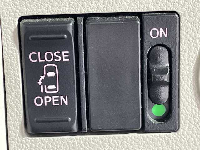 スバル シフォン G スマートアシスト 沖縄県 2018(平30)年 3.6万km ベージュ 禁煙車/県外仕入れ/パワースライドドア/衝突軽減ブレーキ/社外ナビ(フルセグTV/CD/DVD/BT/FM/AM)/バックカメラ/ドライブレコーダー/ETC/シートヒーター/オートマチックハイビーム/スペアキー/取説説明書/フロアマット/ドアバイザー