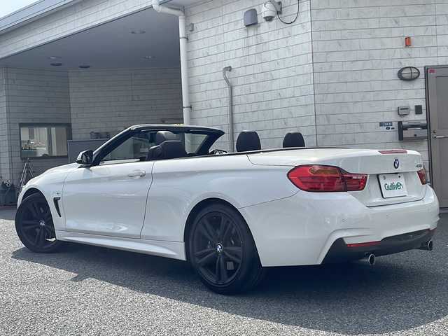 ＢＭＷ ４３５ｉ カブリオレ Mスポーツ 神奈川県 2014(平26)年 8.8万km アルピンホワイトⅢ 純正ナビ/バックカメラ/社外フロアマット/パワーシート/ウインカーミラー/パドルシフト/ISOFIX/レザーシート/ネックウォーマー/メモリシート/シートヒーター/オートライト