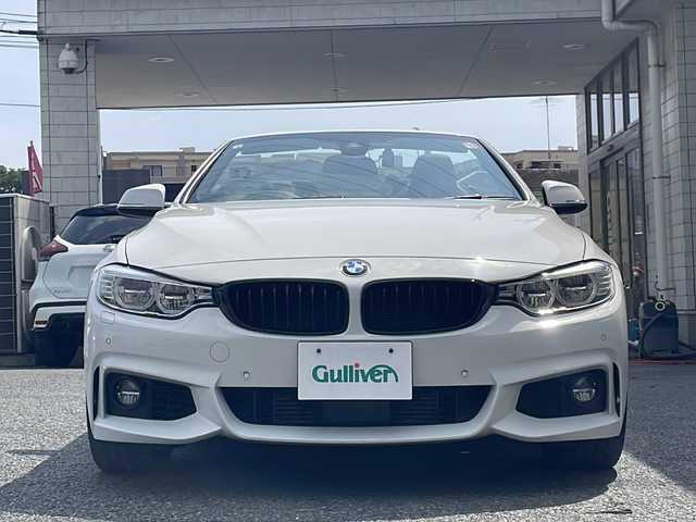 ＢＭＷ ４３５ｉ カブリオレ Mスポーツ 神奈川県 2014(平26)年 8.8万km アルピンホワイトⅢ 純正ナビ/バックカメラ/社外フロアマット/パワーシート/ウインカーミラー/パドルシフト/ISOFIX/レザーシート/ネックウォーマー/メモリシート/シートヒーター/オートライト