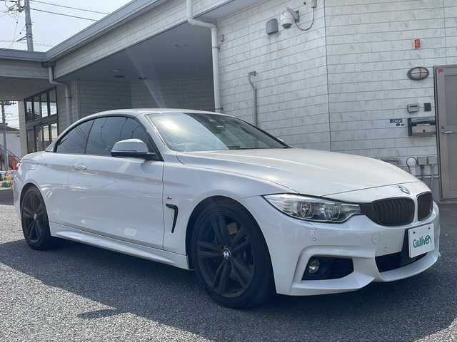 ＢＭＷ ４３５ｉ カブリオレ Mスポーツ 神奈川県 2014(平26)年 8.8万km アルピンホワイトⅢ 純正ナビ/バックカメラ/社外フロアマット/パワーシート/ウインカーミラー/パドルシフト/ISOFIX/レザーシート/ネックウォーマー/メモリシート/シートヒーター/オートライト