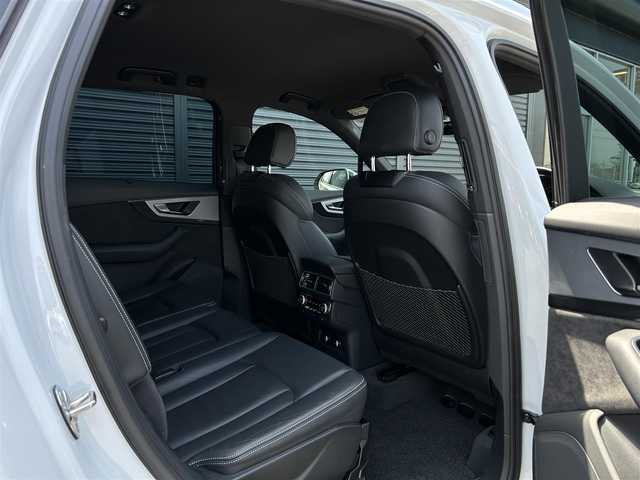 アウディ Ｑ７ 3.0TFSI クワトロ Sライン PKG 茨城県 2018(平30)年 6.3万km グレイシアホワイトメタリック Ｓラインパッケージ　/７シーターＰＫＧ　/・サンブラインド　/・全席Ｓヒーター　/・4ゾーンデラックスオートマチックエアコンディショナー/リアアシスタンスＰ　/・アウディプレセンスリア　/・アウディサイドアシスト　/・サイドエアバック/マトリクスLED/ＡＣＣ　/レーンアシスト/黒革スポーツシート　/M付パワーシート/パワーテールゲート/３６０度カメラ　/ナビ　/１２セグ/CarPlay/ETC2.0/禁煙車