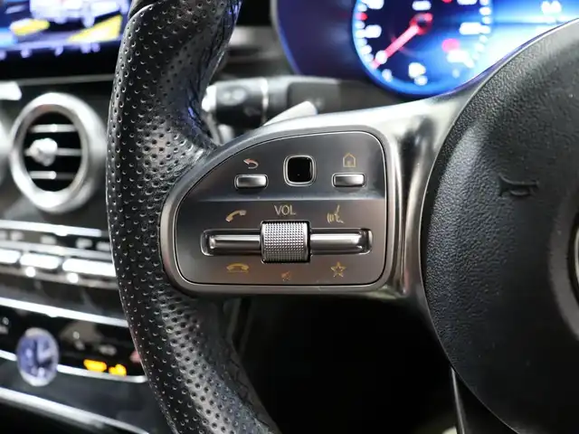 メルセデス・ベンツ Ｃ２２０ｄ 静岡県 2020(令2)年 4.2万km オブシディアンブラック ナビ/360°カメラ/クルーズコントロール/サンルーフ/プッシュスタート/パワーバックドア/ETC2.0/AppleCarPlay対応/AndroidAuto対応/ワイヤレス充電/Burmesterサウンドシステム/ヘッドアップディスプレイ